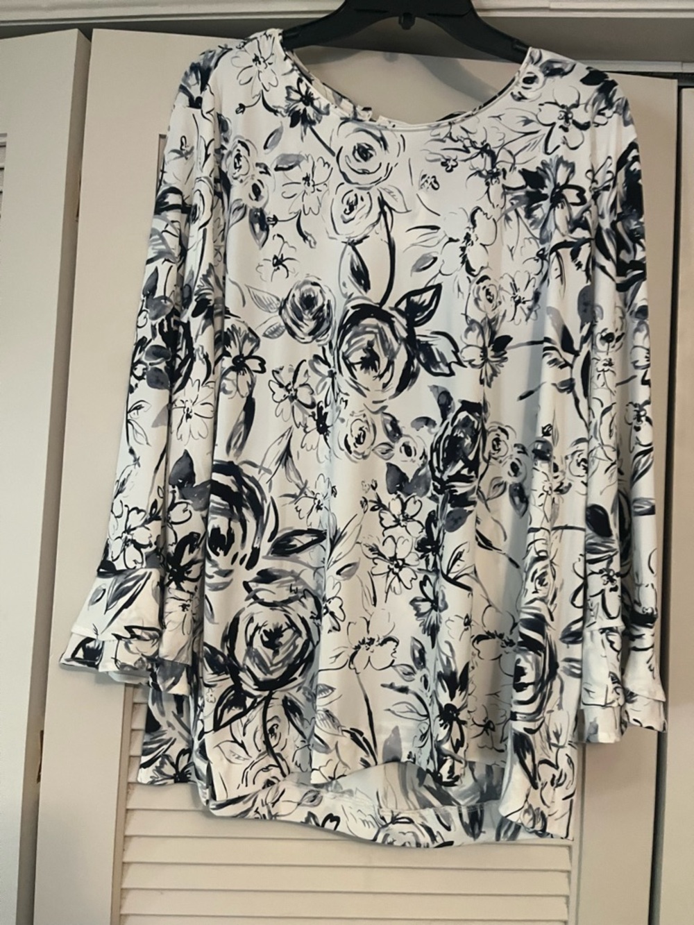 Karl Lagerfeld White and Black Floral Brushstroke Tunic